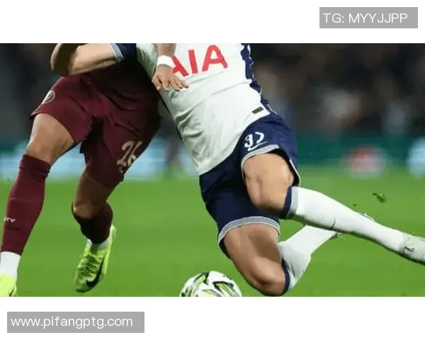 巡游者与米德尔的激烈对决揭示了英超联赛的竞争魅力与战术博弈 巡游者与米德尔的激烈对决揭示了英超联赛的竞争魅力与战术博弈