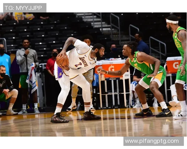 湖人对阵爵士精彩解说回顾与赛后分析全景呈现 湖人对阵爵士精彩解说回顾与赛后分析全景呈现