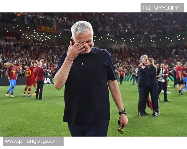 穆里尼奥怒斥欧足联争议判罚罗马遗憾被淘汰引发热议